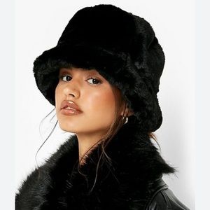 ShopEvelynne Black Faux Fur Bucket Hat